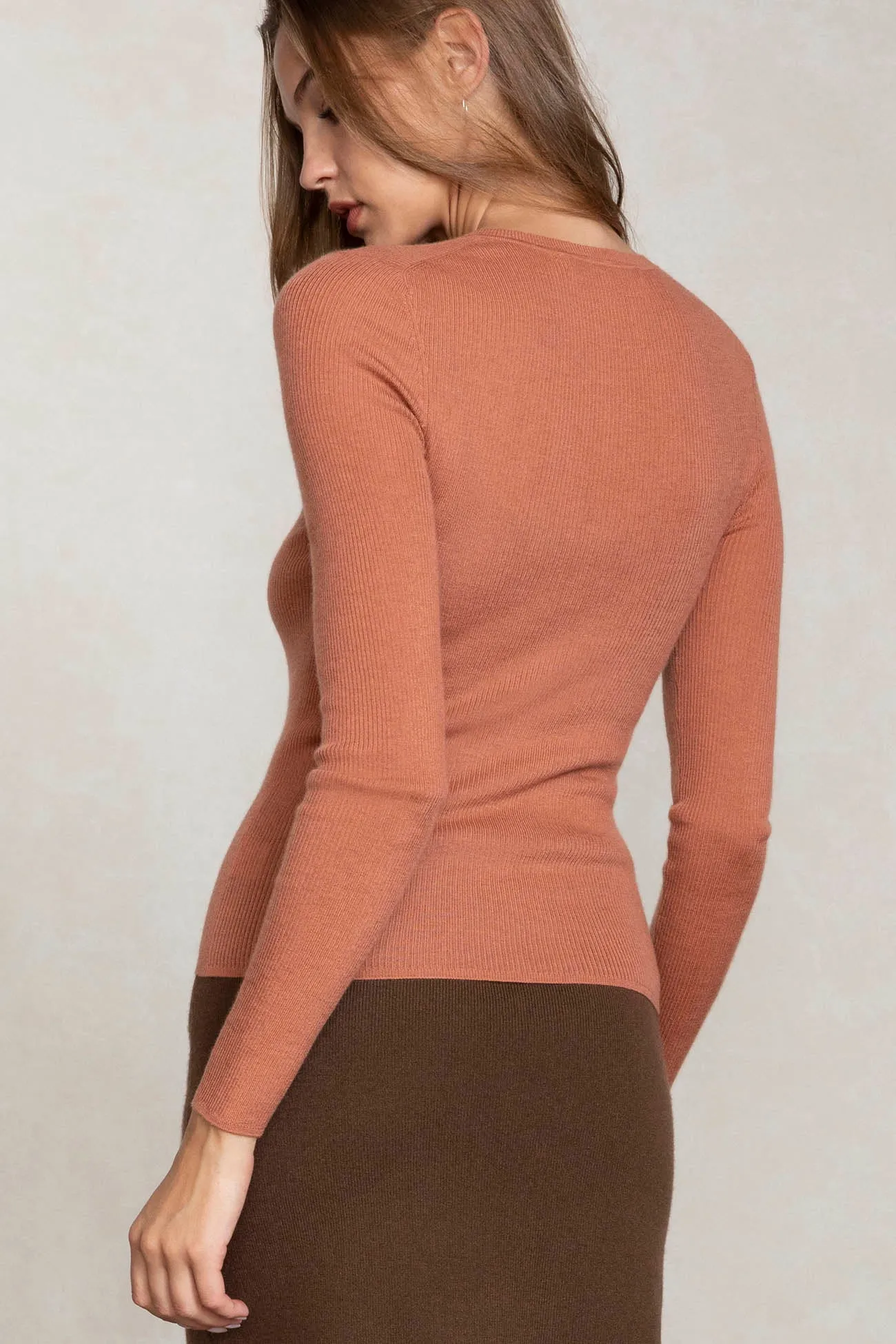 KYNDRA CASHMERE V-NECK